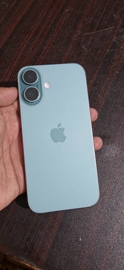 Apple iPhone 16