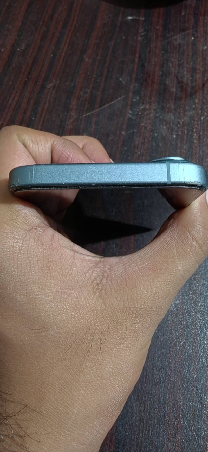 Apple iPhone 16 3