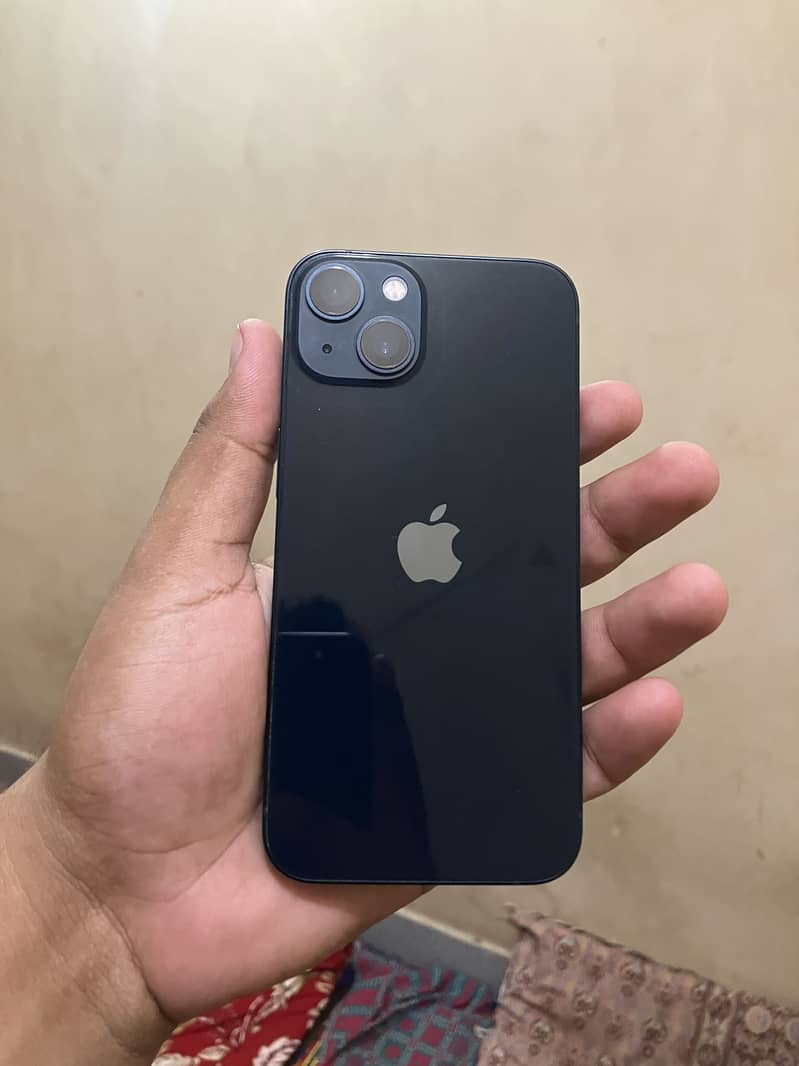 Apple iPhone 13 0