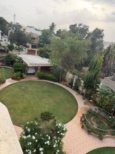 1500 Sq yards House