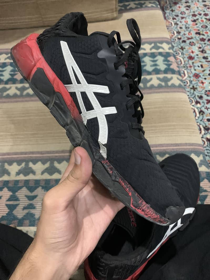 ASICS 5