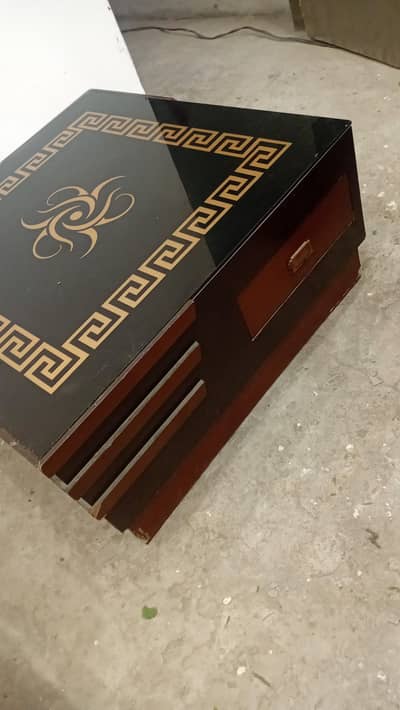 4by4 wooden e mirror  center table with 2 drawers