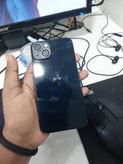 Apple iPhone 13