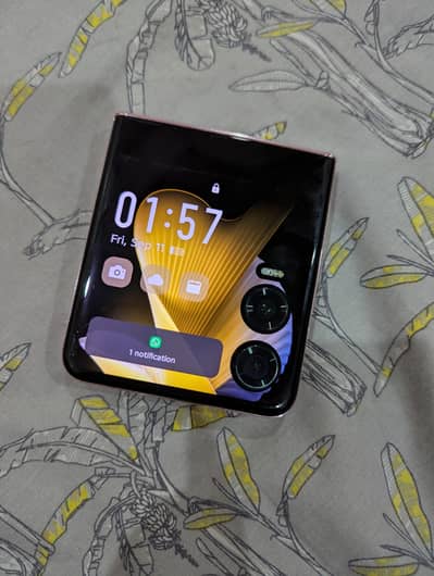 Infinix Zero Flip
