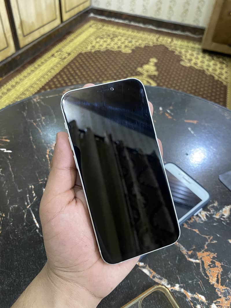 Apple iPhone 12 mini 3
