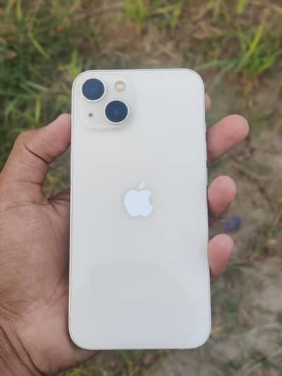 Apple iPhone 13