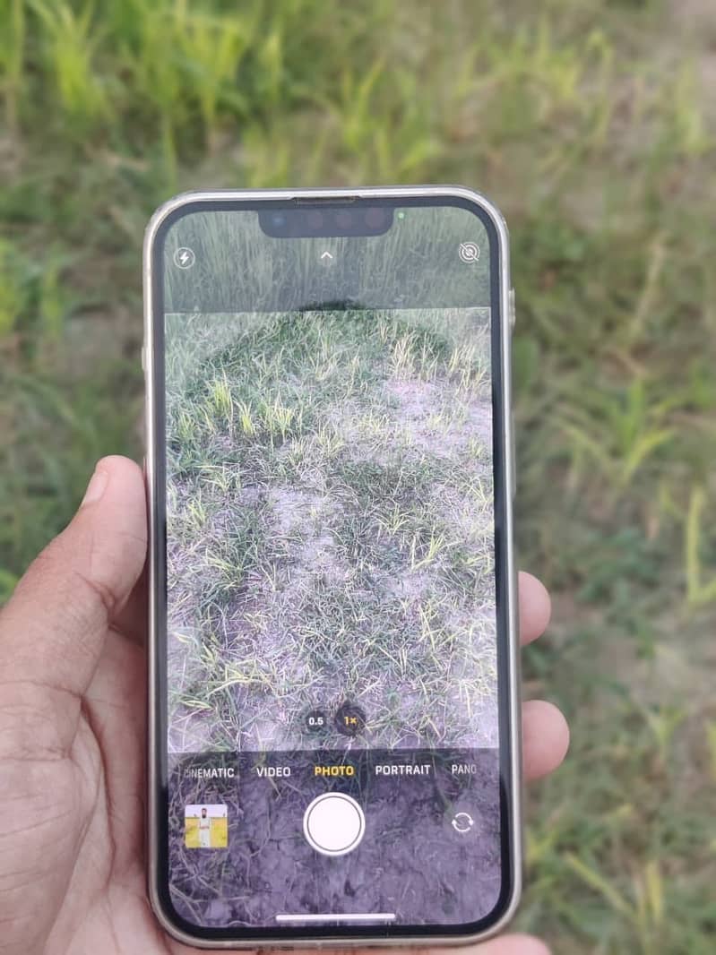 Apple iPhone 13 5