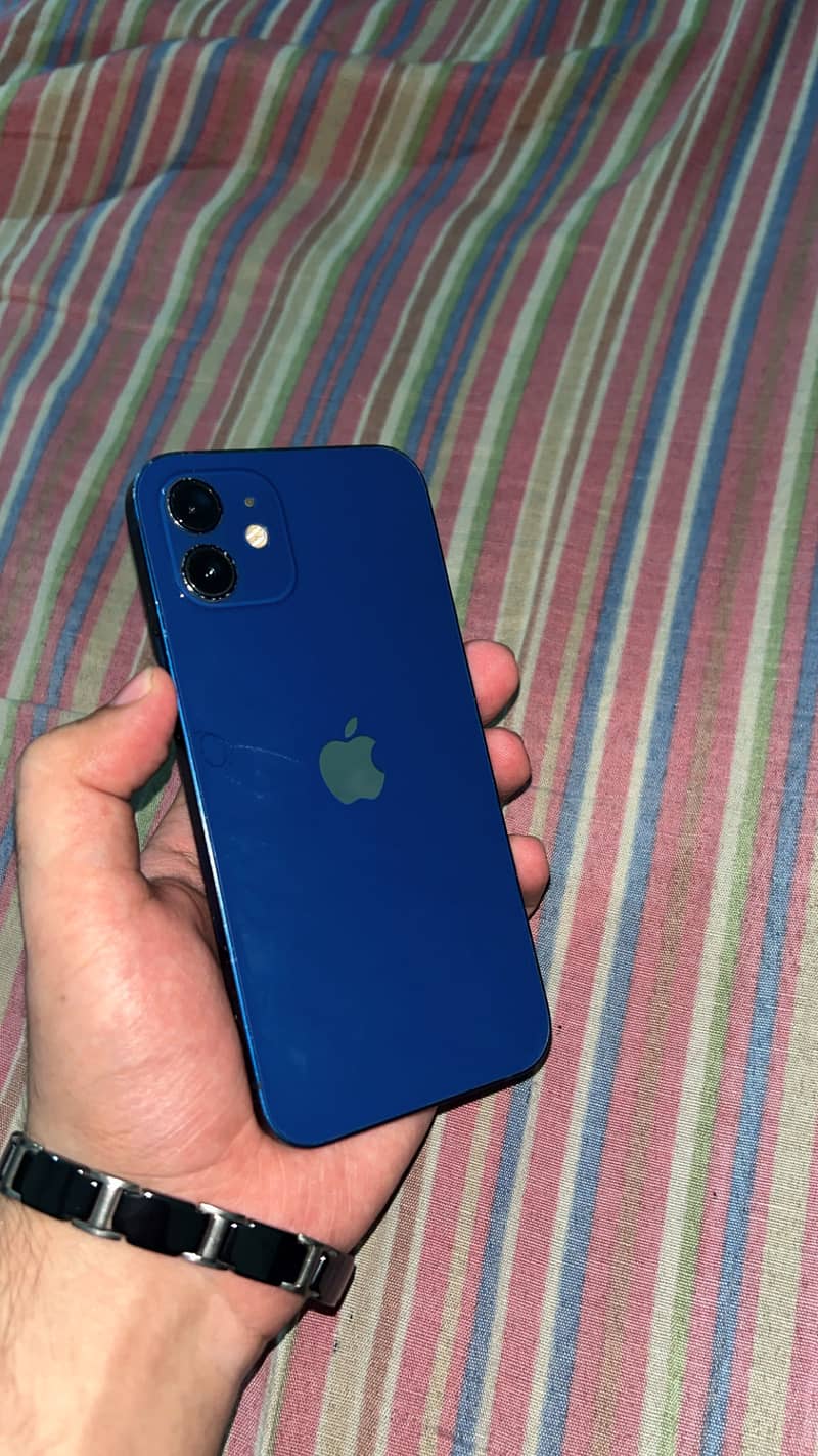 Apple iPhone 12 0