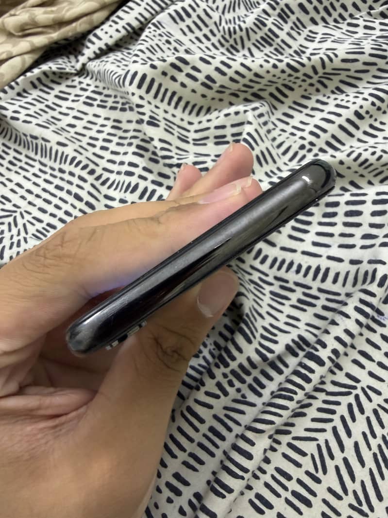 Apple iPhone X 1