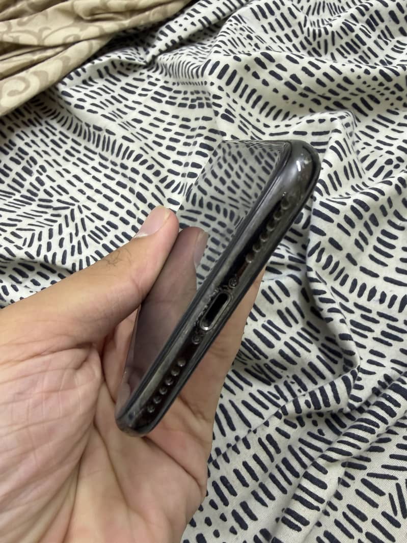 Apple iPhone X 2