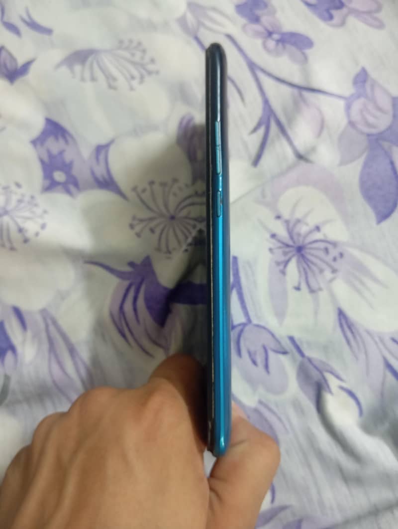 Tecno Spark 6 Go 4