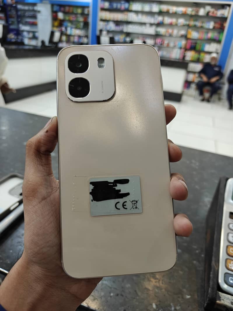 OPPO A6 1