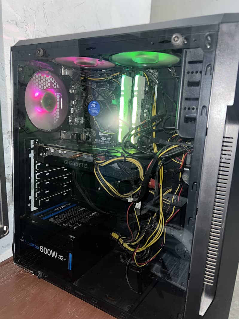 自作ゲーミングPC i7-7700K/GTX 1660 SUPER/16GB Gaming PC i7-7700K | GTX 1660 Super 6GB | 16GB RGB RAM | 512GB SSD