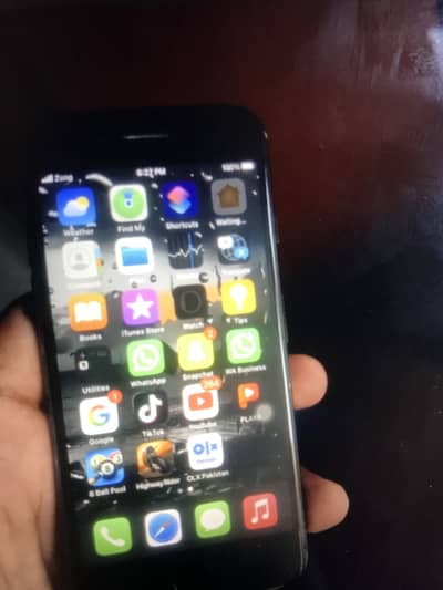 Apple iPhone 7