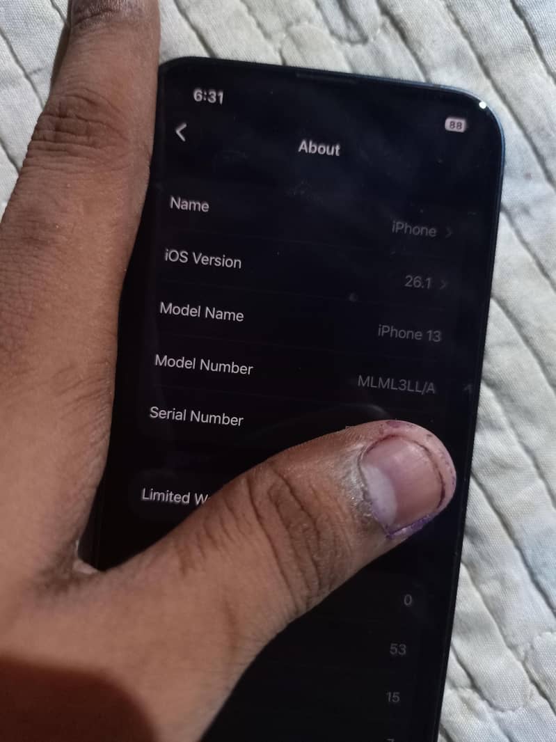 Apple iPhone 13 7