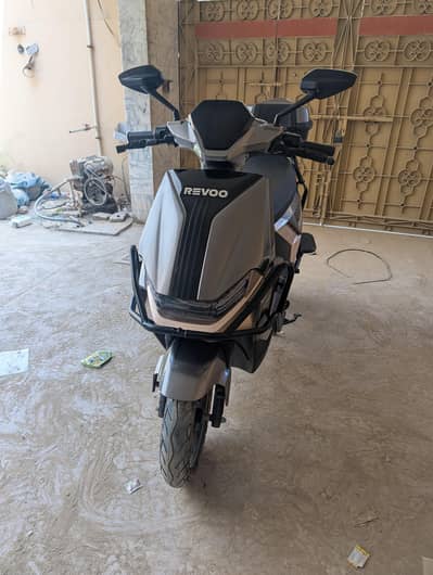 REVOO C35 ONLY 150KM DRIVEN