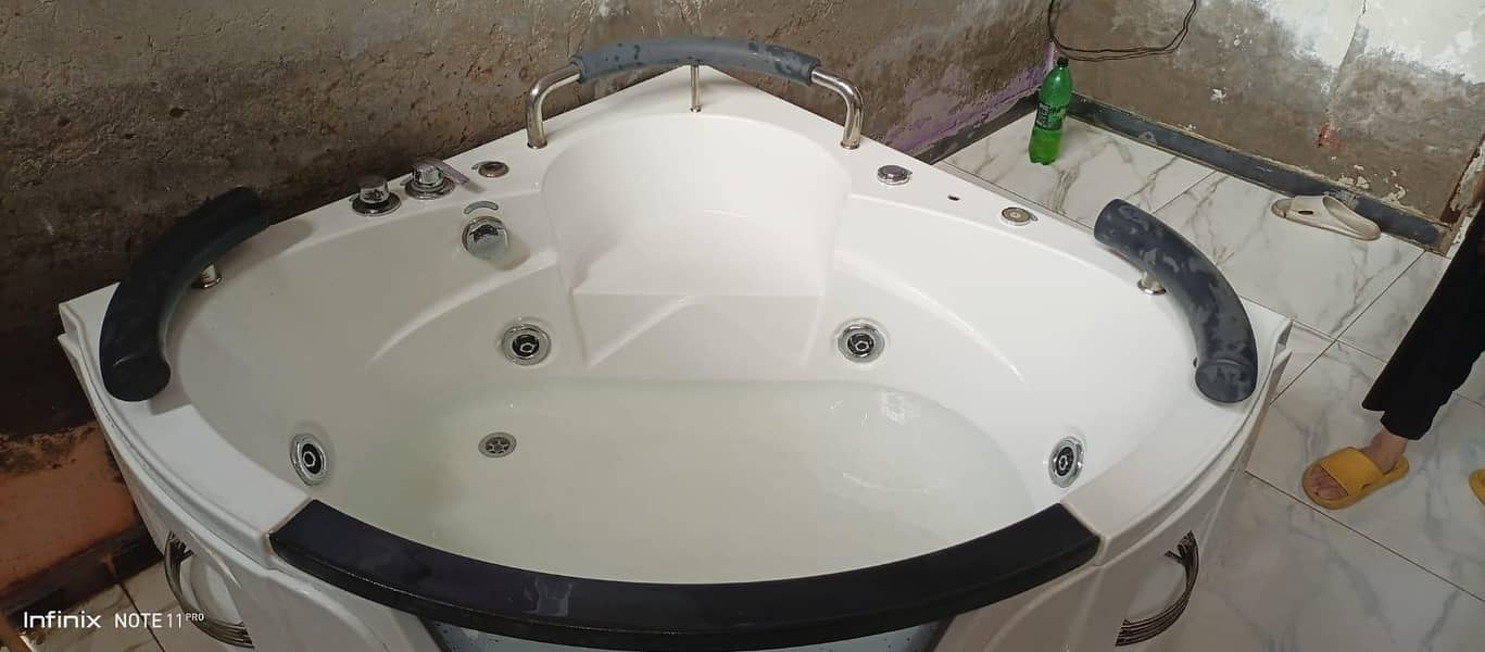 bath tub 2
