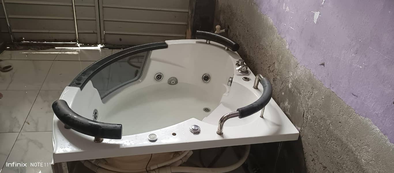 bath tub 4
