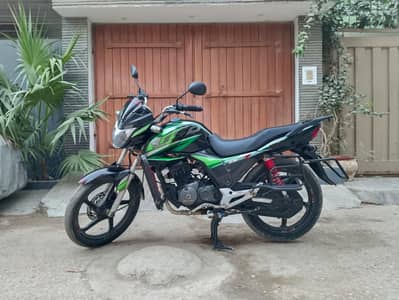 HONDA CB150F 2017 full geniun my name. . 0/3/4/6/2/2/0/4/6/0/3 WhatsApp