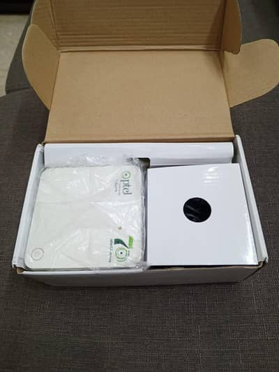 Ptcl Smart Tv Android Box with All Accessories