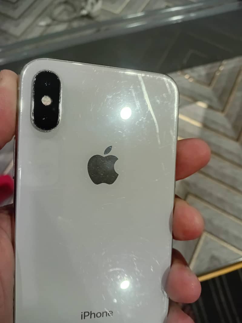 Apple iPhone X 3