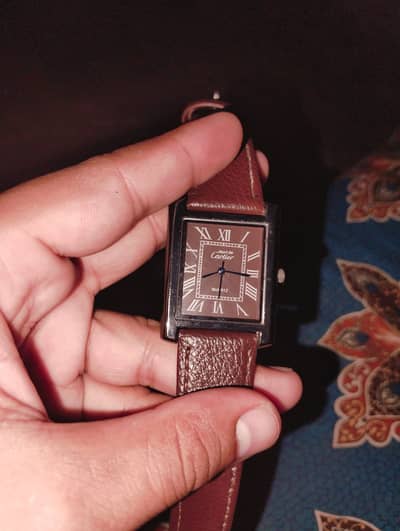 2 week used watch for sale in a reasonable price only in 900
