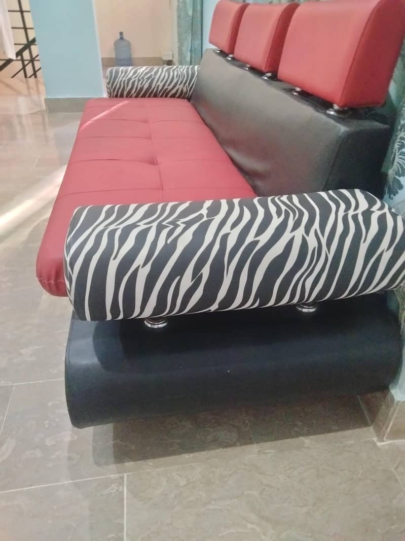 free sofa table 1