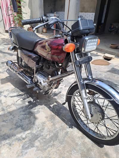 Honda 125 Special Edition