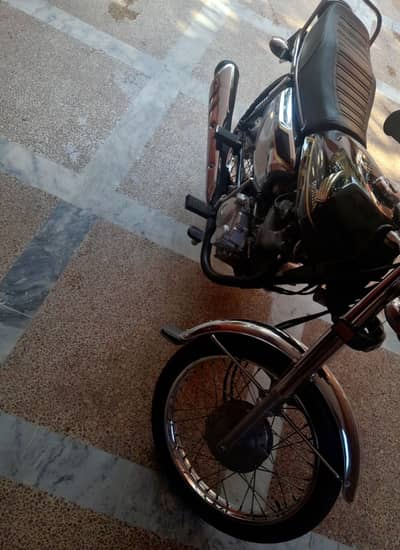1st owner 10/10 125 special edition Cg Honda Well Maintained Engine