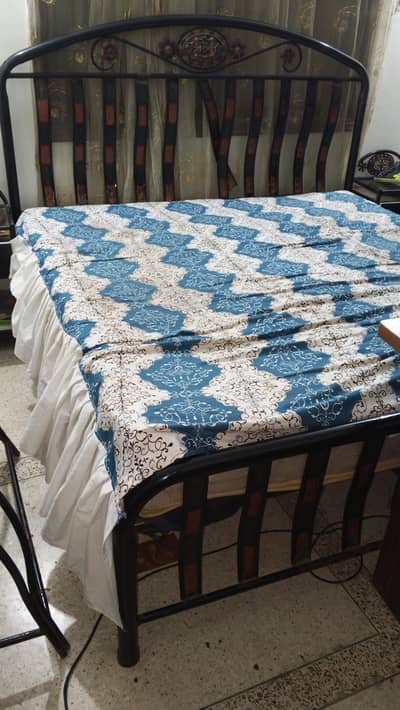 Iron bed set