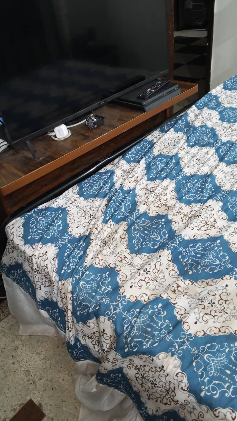 Iron bed set 4