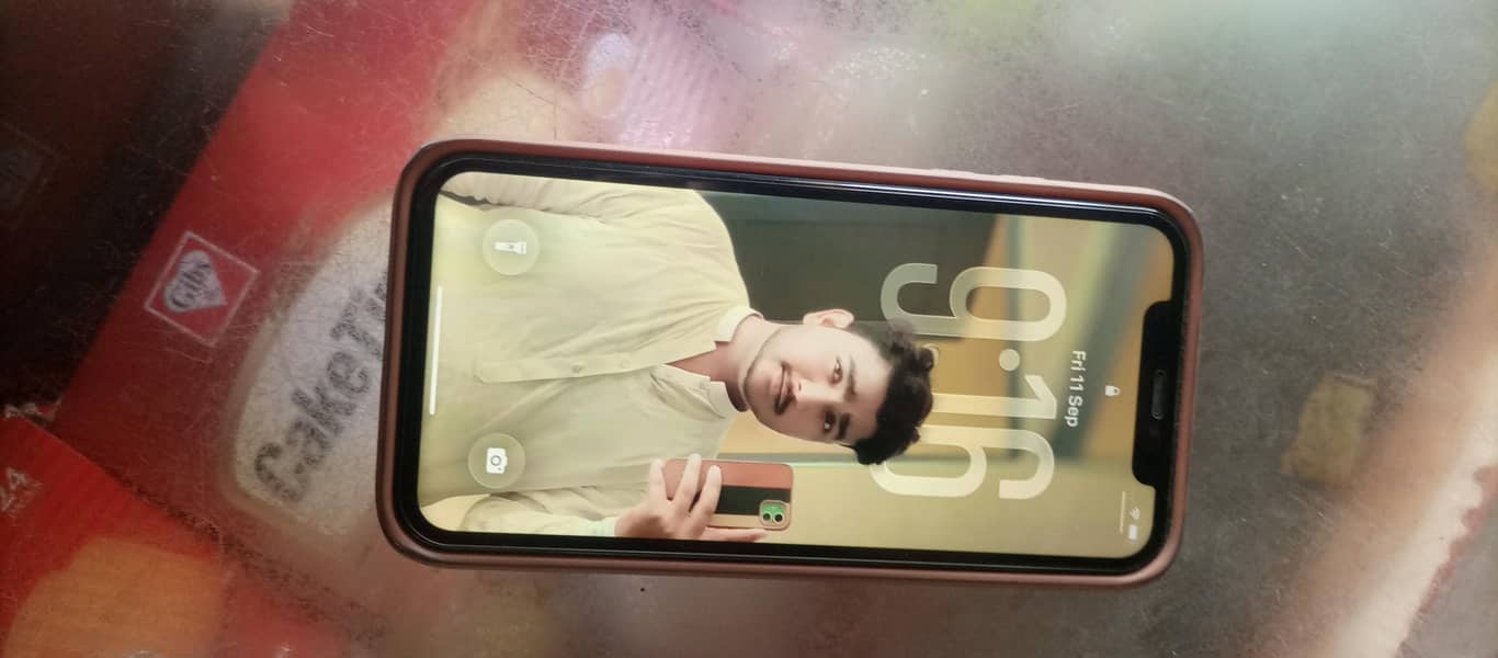 Apple iPhone 11 0