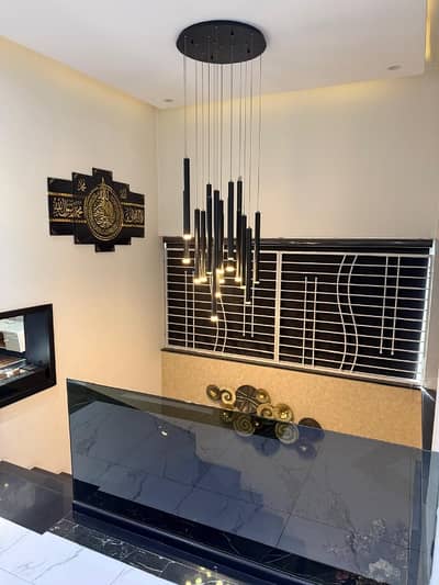 10 MARLA FULL FURNISHED HOUSE FOR SALE