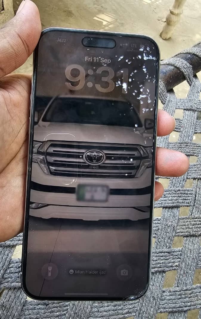 Apple iPhone 15 Pro Max 5