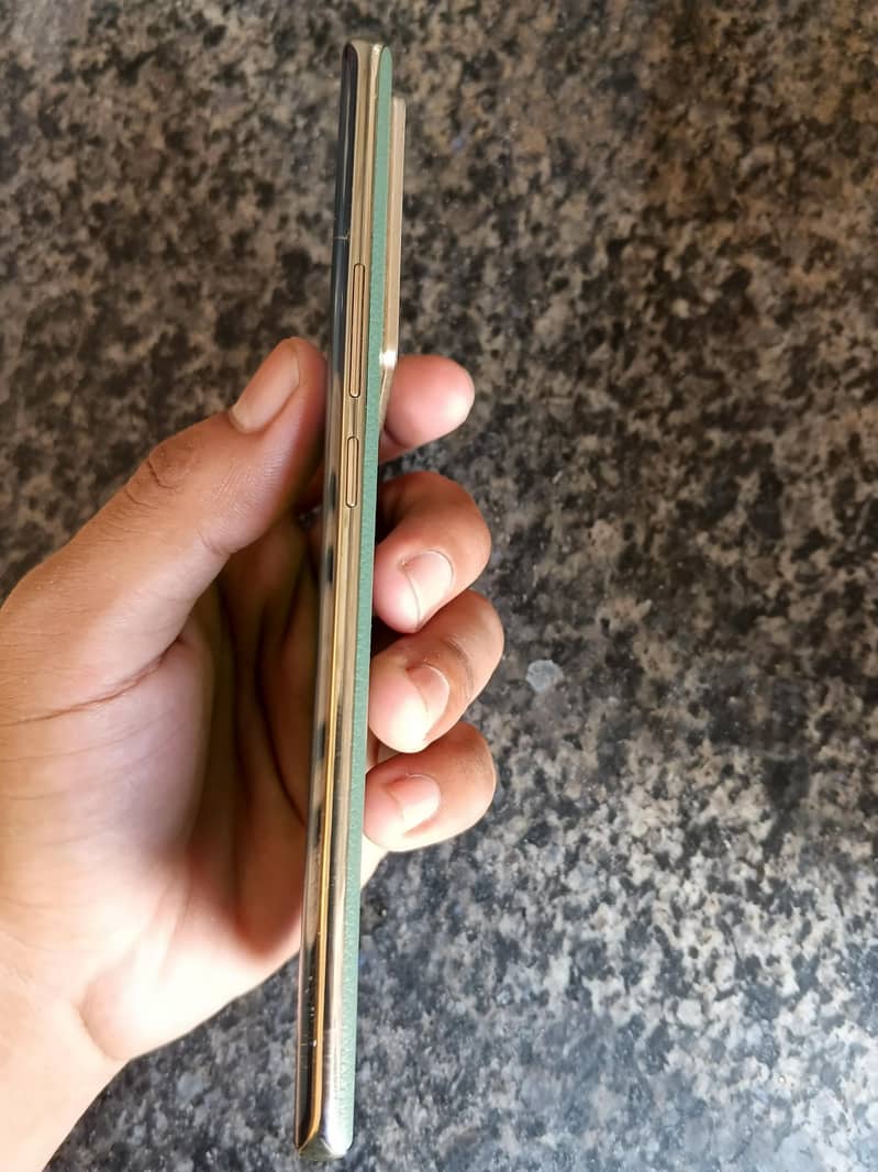 Infinix Note 40 Pro Plus 5