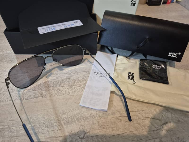 Sunglasses MB 10
