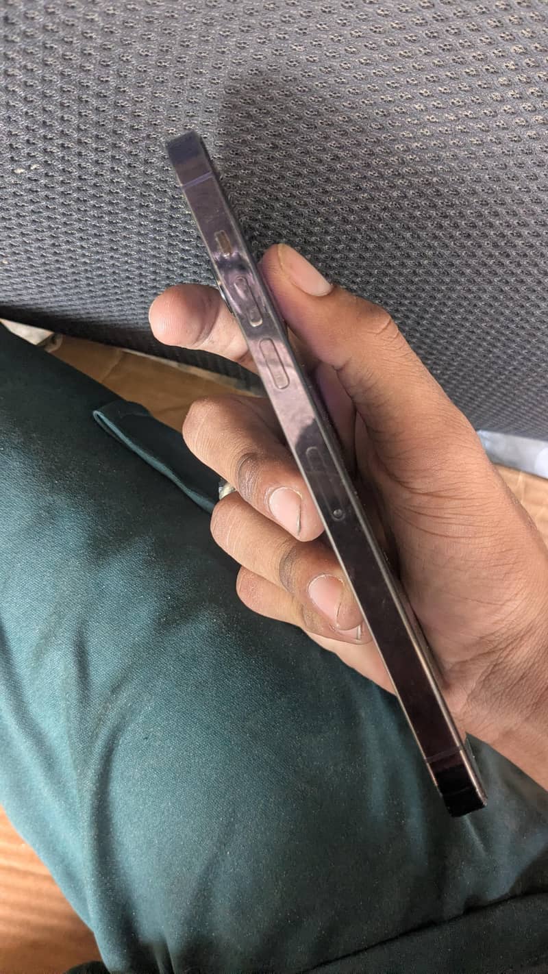 Apple iPhone 14 Pro Max 3
