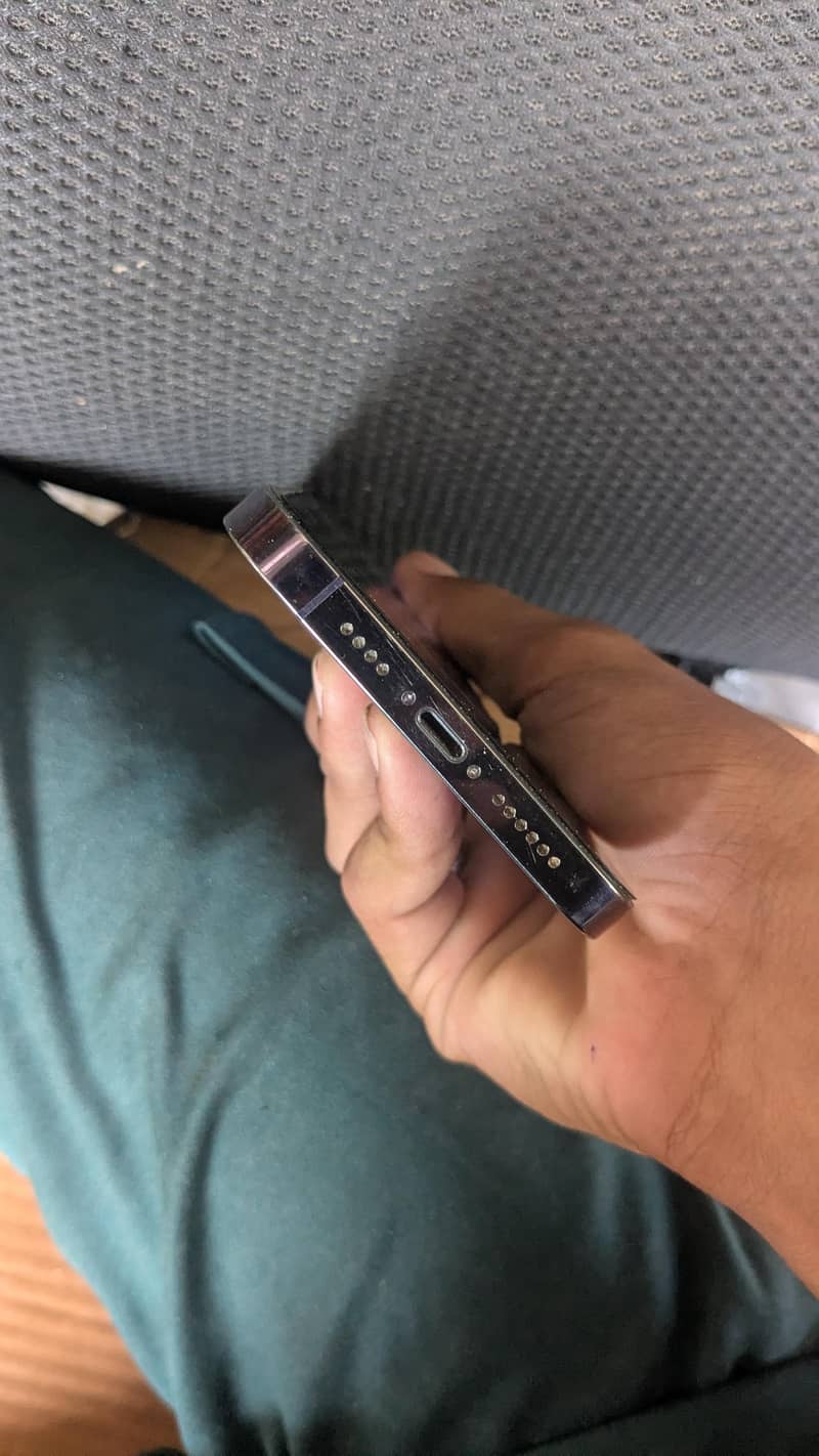 Apple iPhone 14 Pro Max 5