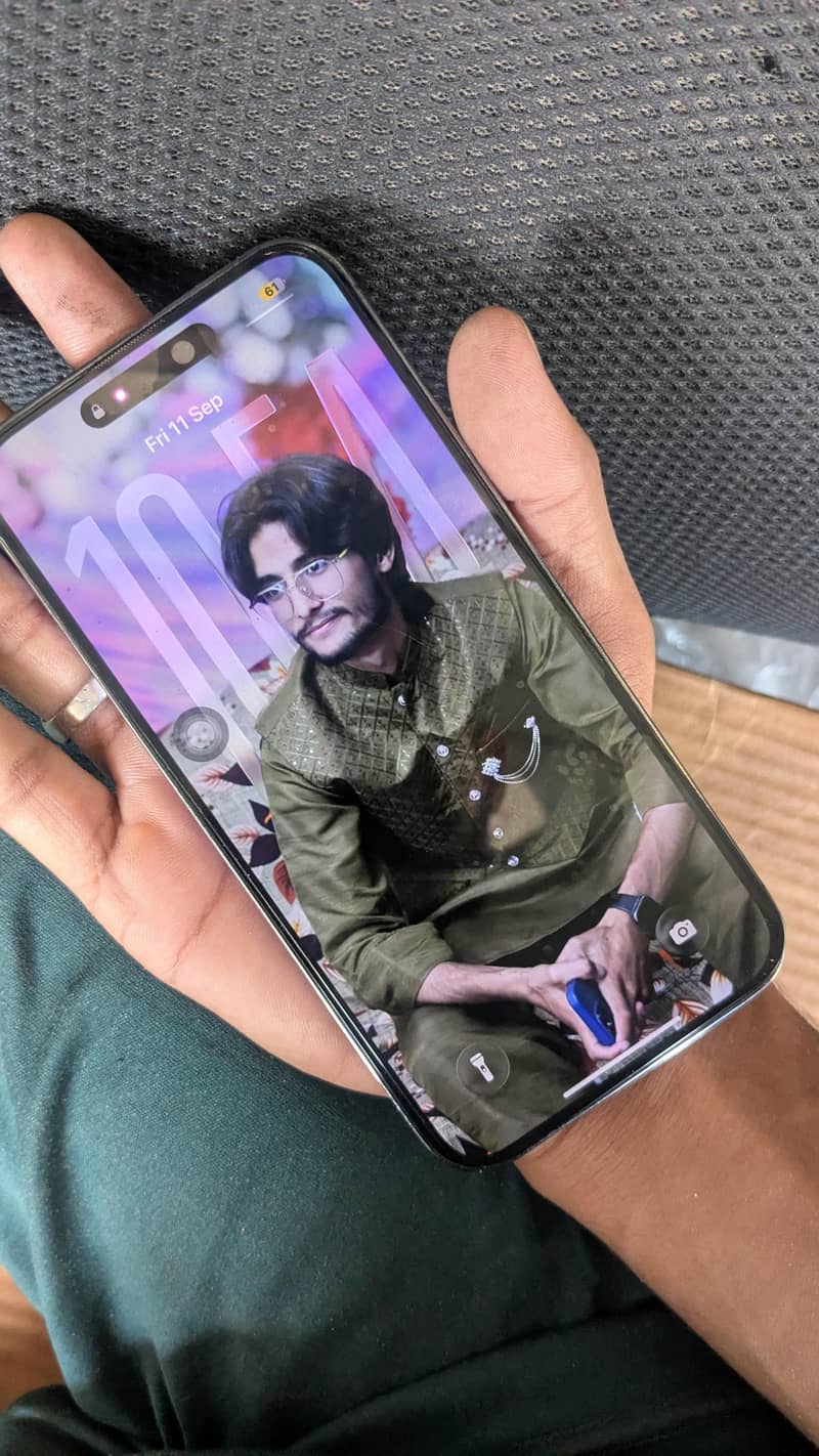 Apple iPhone 14 Pro Max 6