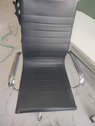 2 Office Chairs for Sale( per Chair 65000)– Good Condition