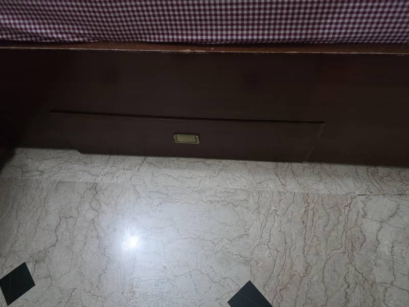 King Size Wooden Bed Set walnut Polish | 2 Side Tables + Dressing ...