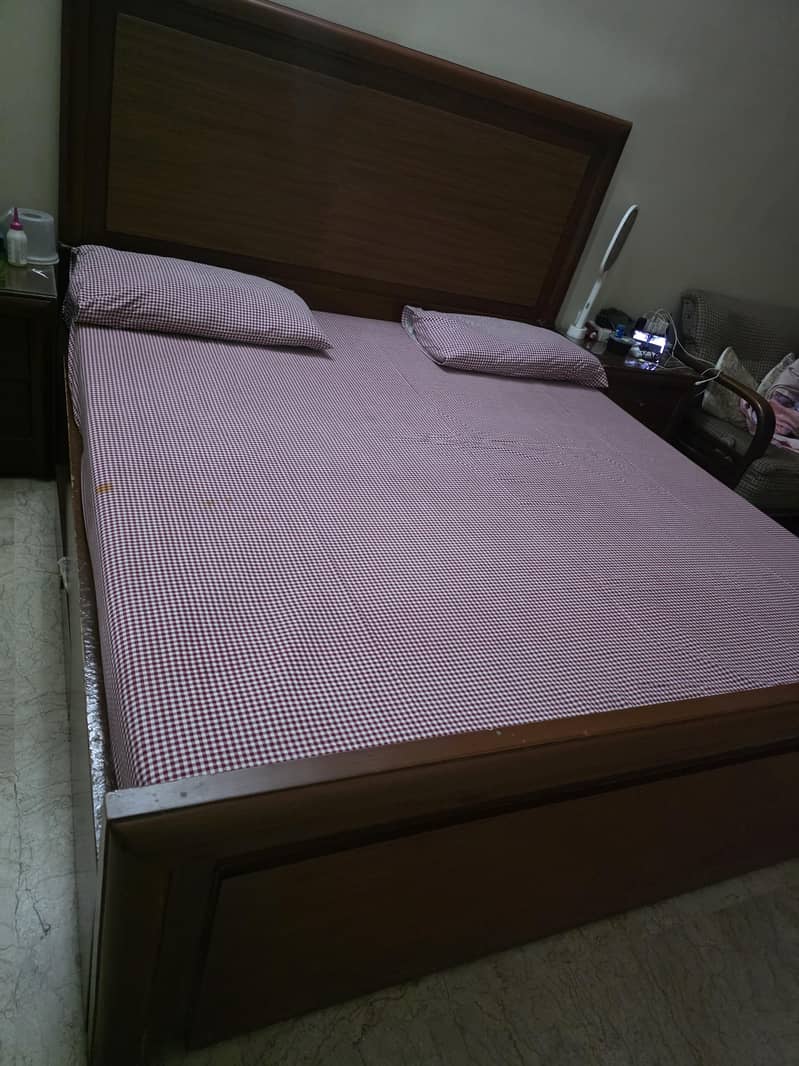 King Size Wooden Bed Set walnut Polish | 2 Side Tables + Dressing ...