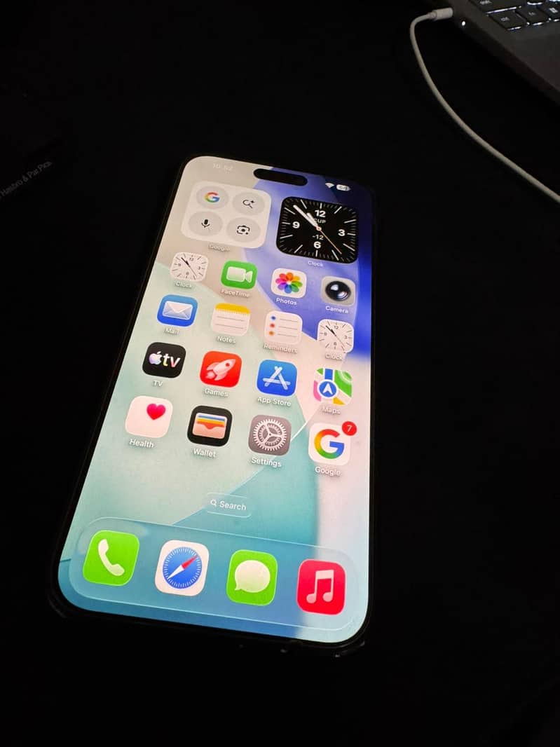 Apple iPhone 15 plus 0