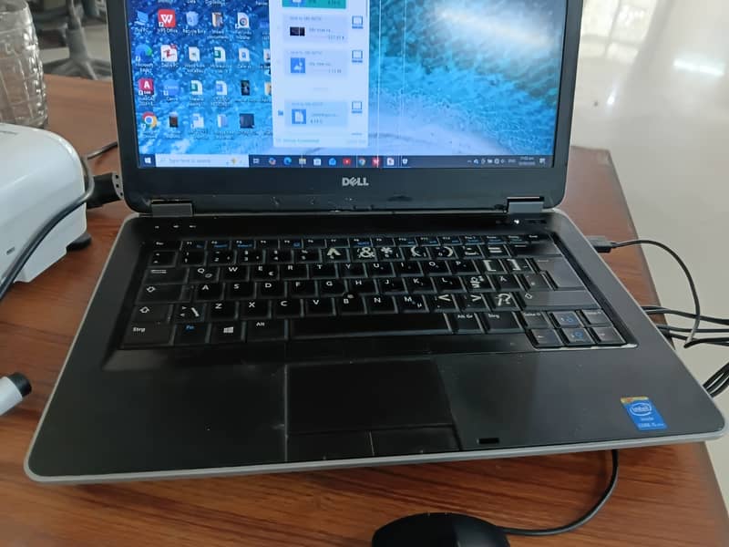 DELL Latitude E6440 1