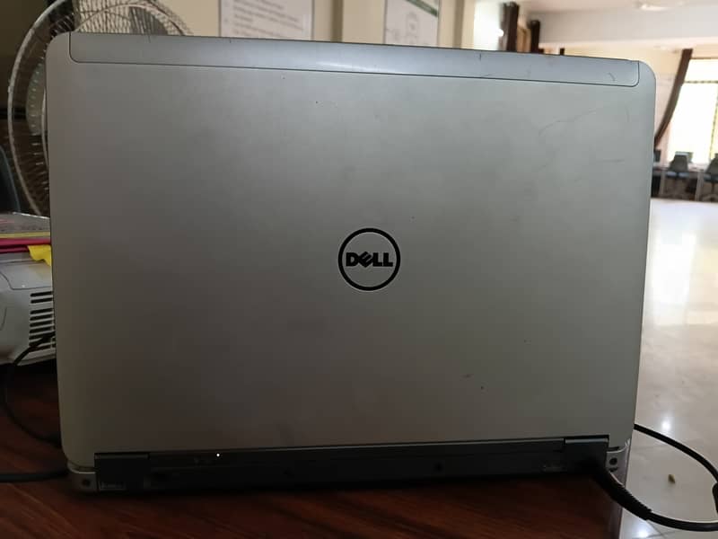 DELL Latitude E6440 3