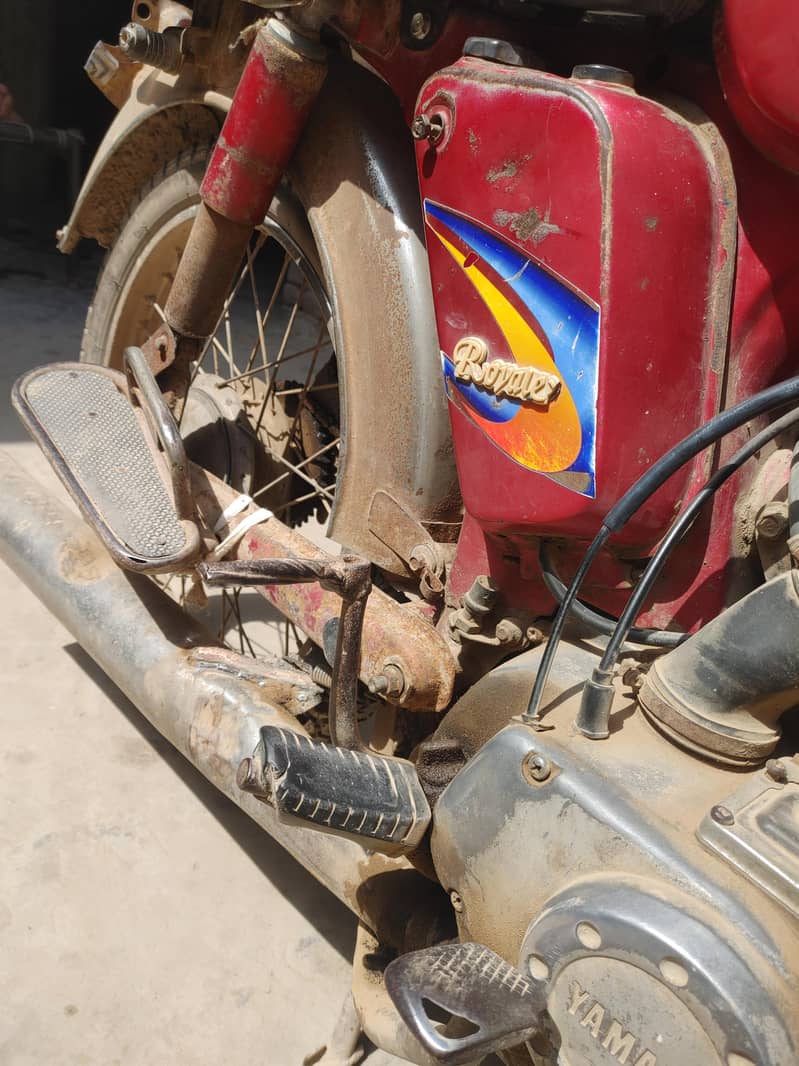 ماڈل 2005اور کاپی لیٹر جینن  فائنل مل جائے گا اپ کو 35 ہزار کا 13