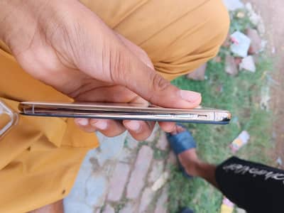 Apple iPhone XS