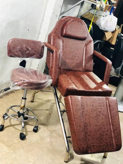Massage Bed / Saloon Bed / Facial Bed / Manni Paddi Cough