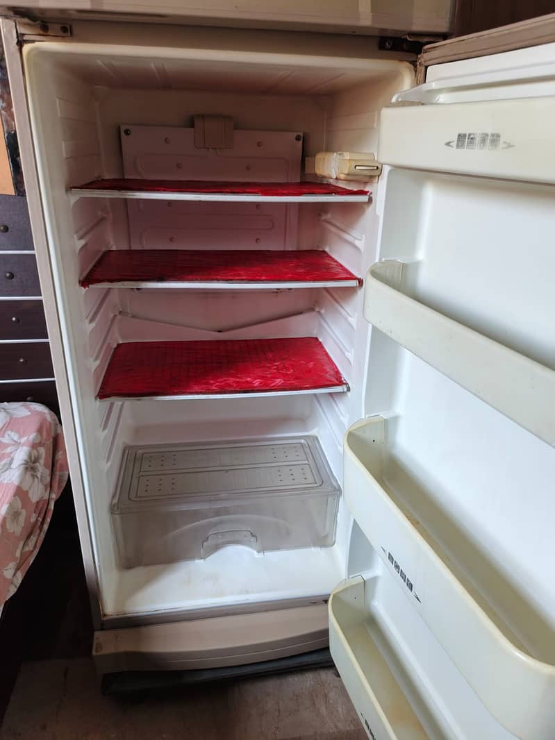 Dawlance refrigerator 2