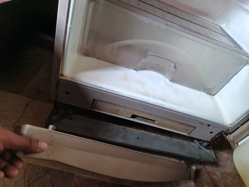 Dawlance refrigerator 5